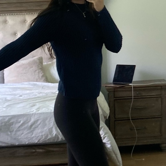 Banana Republic Navy Blue Knit Sweater size XS - Picture 2 of 5